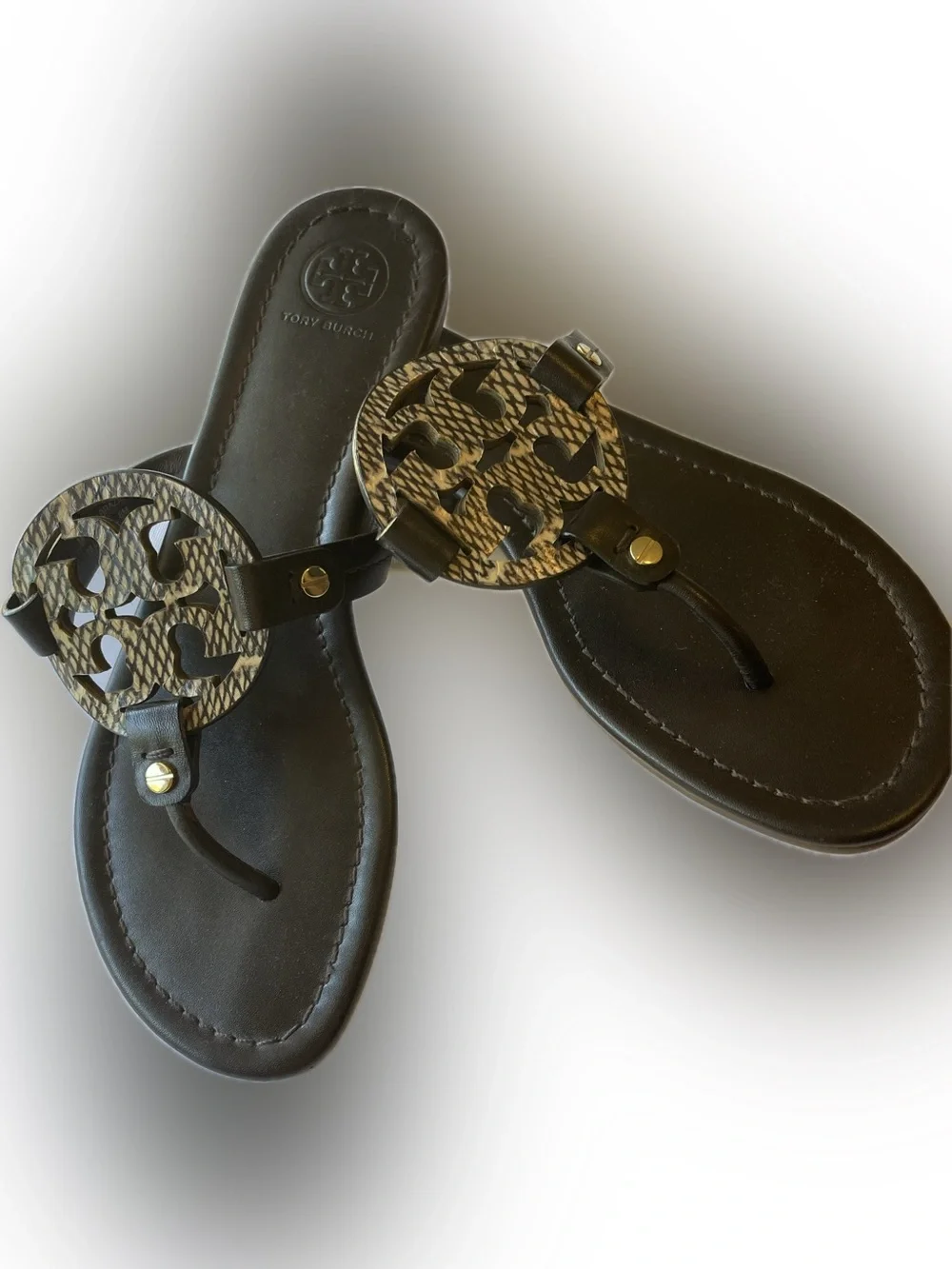 Tory Burch Dk Brown Leather Miller Thong Sandals with Woven Tan Logo Discs